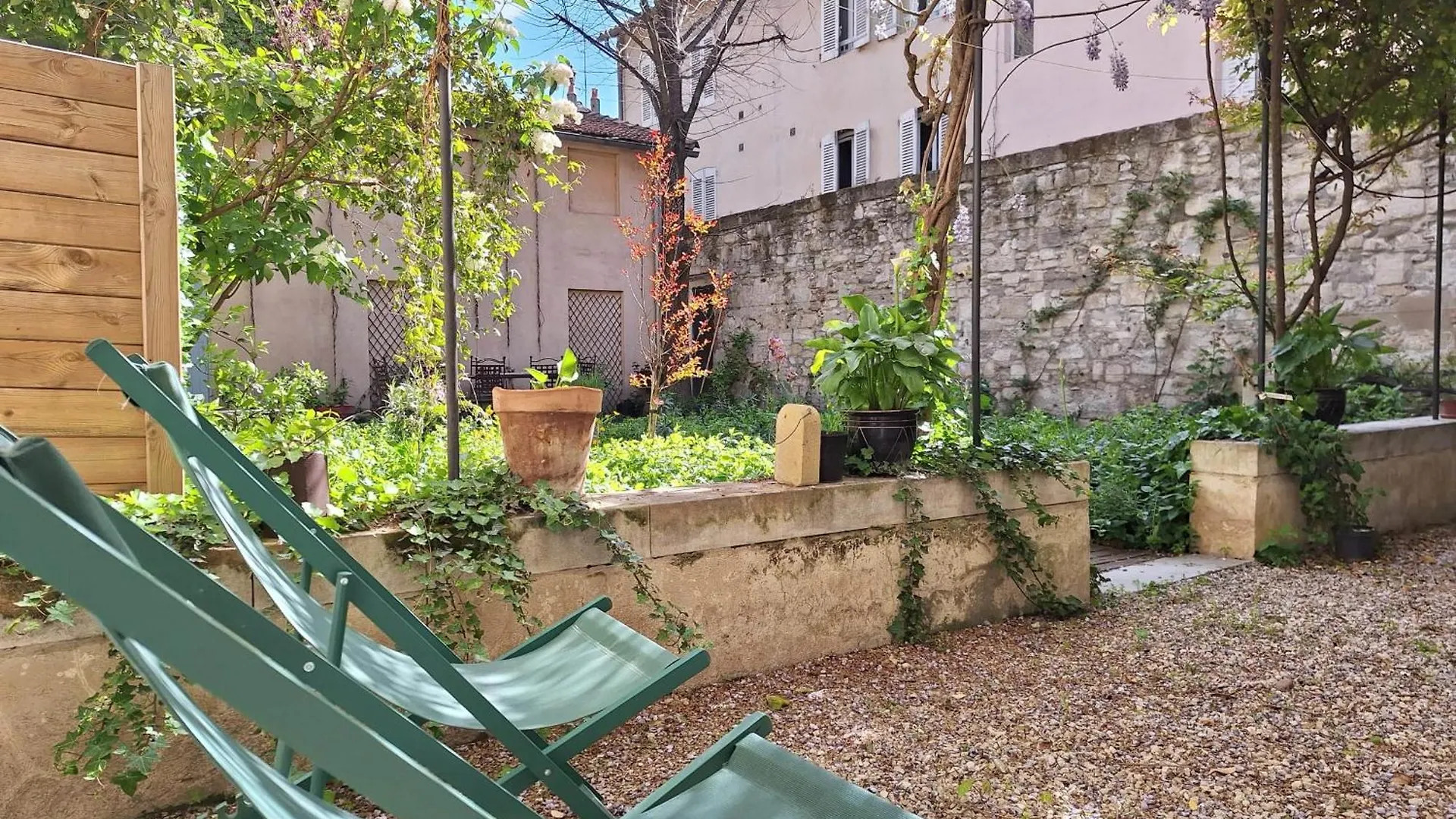 Cosy Apartment In The Ramparts Of Avinhão
